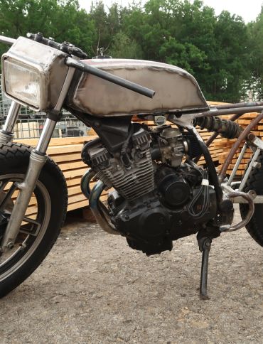 Foto k článku YAMAHA XS 400