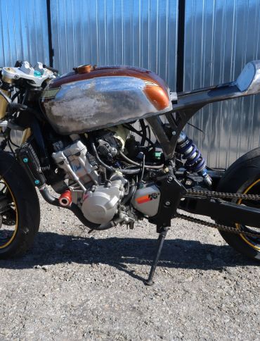 Foto k článku Honda Hornet cafe racer