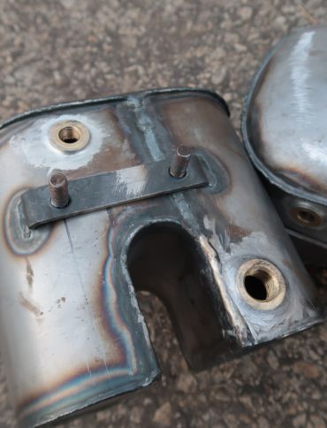 Foto k článku Olejové nádržky pro Francouzský motocykl Terrot