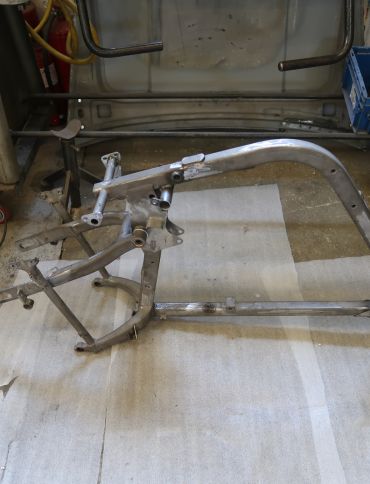 Foto k článku JAWA 350/354