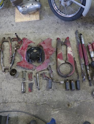 Foto k článku JAWA 350/354